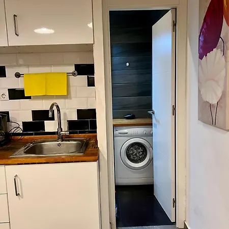 Apartamento Bonito Apartamento En Raval Bcn Cerca De Todo Barcelona